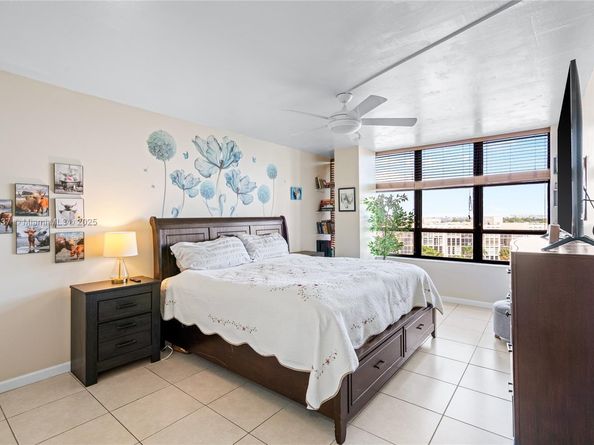 500 Three Islands Blvd 309, Hallandale Beach FL 33009