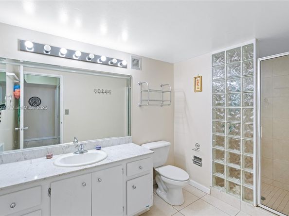 500 Three Islands Blvd 309, Hallandale Beach FL 33009