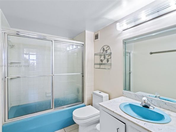 500 Three Islands Blvd 309, Hallandale Beach FL 33009