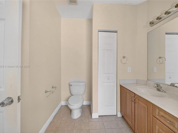 4281 NE 16th St, Homestead FL 33033