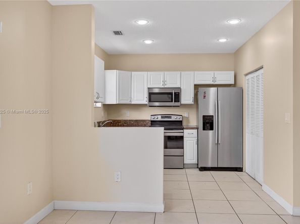 4281 NE 16th St, Homestead FL 33033