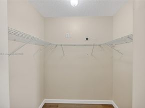4281 NE 16th St, Homestead FL 33033