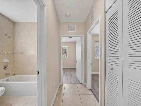 4281 NE 16th St, Homestead FL 33033