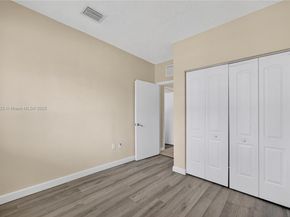 4281 NE 16th St, Homestead FL 33033