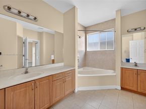 4281 NE 16th St, Homestead FL 33033
