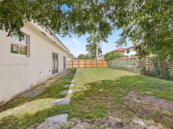 4281 NE 16th St, Homestead FL 33033