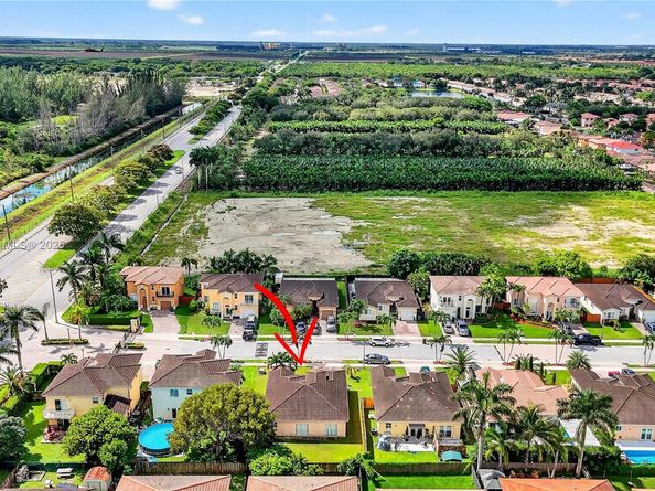 4281 NE 16th St, Homestead FL 33033
