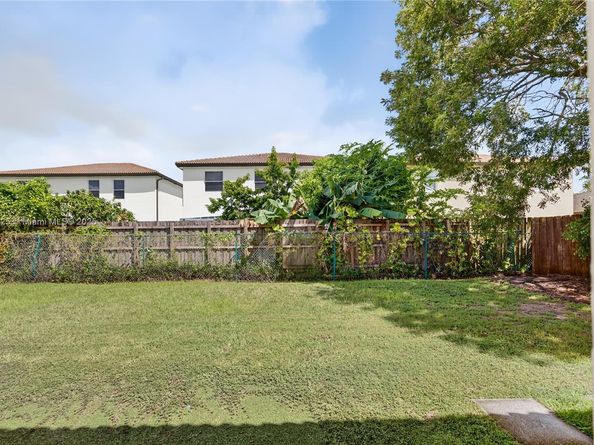 4281 NE 16th St, Homestead FL 33033