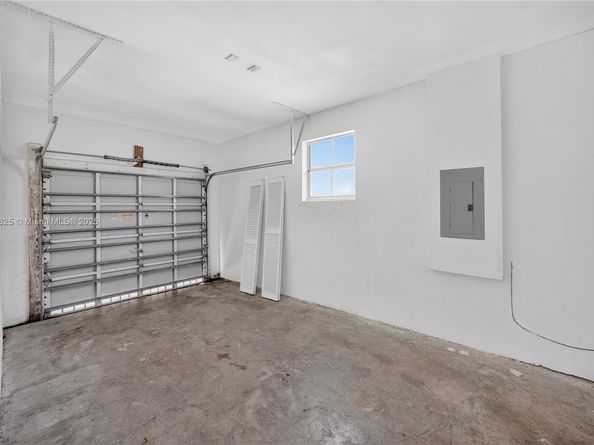 4281 NE 16th St, Homestead FL 33033