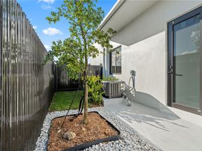 4321 SW 99th Ave, Miami FL 33165