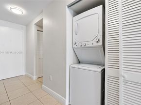 2977 Mcfarlane Rd PH9, Miami FL 33133