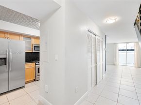 2977 Mcfarlane Rd PH9, Miami FL 33133