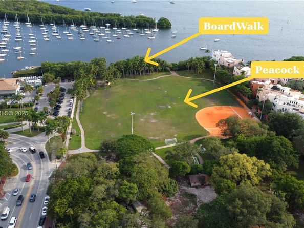 2977 Mcfarlane Rd PH9, Miami FL 33133