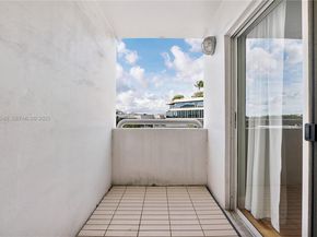 2977 Mcfarlane Rd PH9, Miami FL 33133