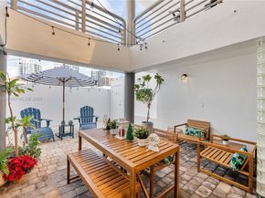 2977 Mcfarlane Rd PH9, Miami FL 33133