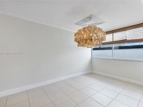 2977 Mcfarlane Rd PH9, Miami FL 33133