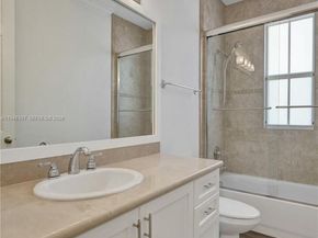 1115 NE 14th Ave, Fort Lauderdale FL 33304