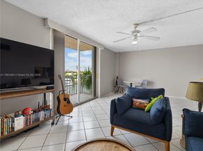 1777 SE 15th St 312, Fort Lauderdale FL 33316