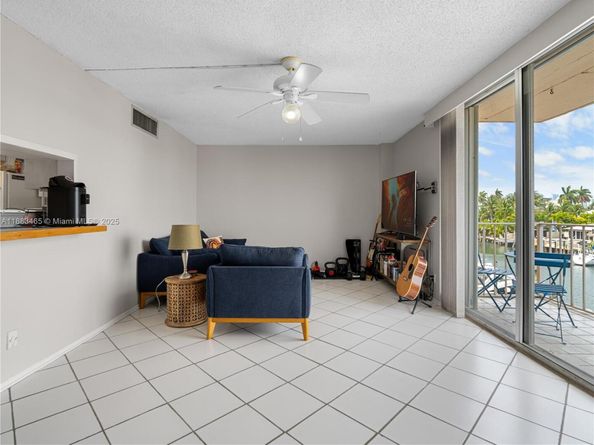 1777 SE 15th St 312, Fort Lauderdale FL 33316
