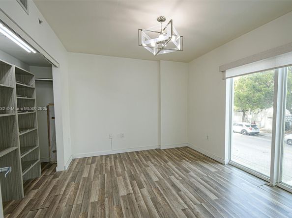 2740 SW 28th Ter 201, Miami FL 33133