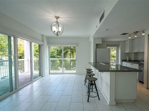 2740 SW 28th Ter 201, Miami FL 33133