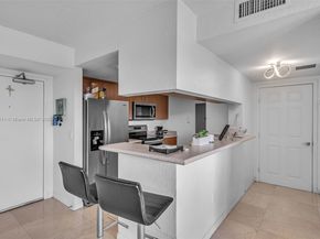 816 NW 11th St 607, Miami FL 33136