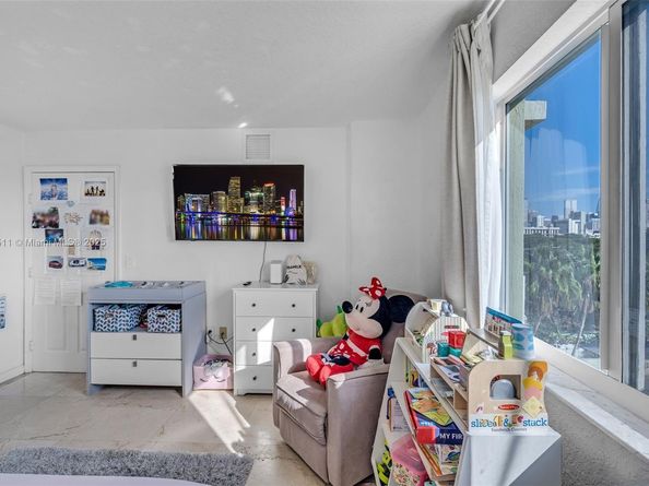 816 NW 11th St 607, Miami FL 33136