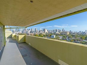 816 NW 11th St 607, Miami FL 33136