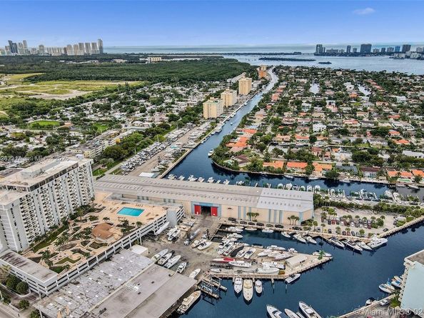 13499 Biscayne Blvd 713, North Miami FL 33181