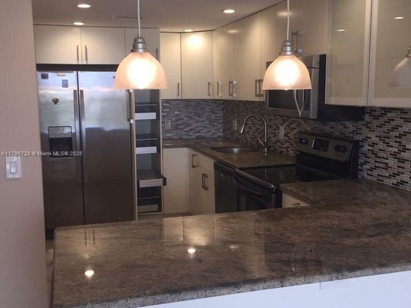13499 Biscayne Blvd 713, North Miami FL 33181