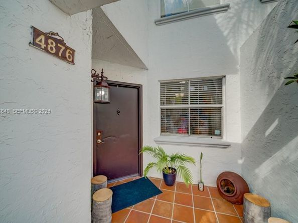 4876 NW 97th Ct 352, Doral FL 33178