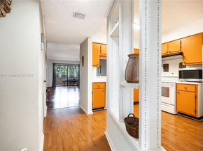 2206 S Cypress Bend Dr 305, Pompano Beach FL 33069