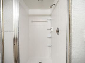 2206 S Cypress Bend Dr 305, Pompano Beach FL 33069
