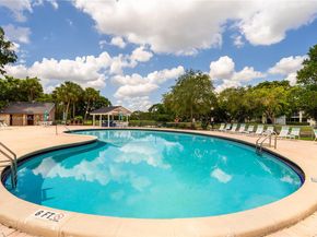 2206 S Cypress Bend Dr 305, Pompano Beach FL 33069