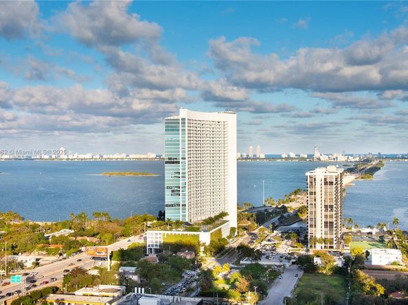 3470 E Coast Ave H2504, Miami FL 33137