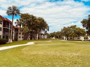 671 S Hollybrook Dr 104, Pembroke Pines FL 33025