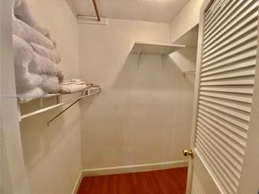 671 S Hollybrook Dr 104, Pembroke Pines FL 33025