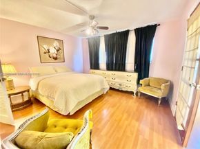 671 S Hollybrook Dr 104, Pembroke Pines FL 33025