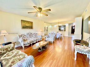 671 S Hollybrook Dr 104, Pembroke Pines FL 33025
