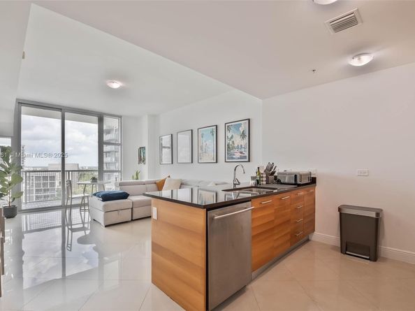 3301 NE 1st Ave H1211, Miami FL 33137