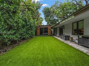 2140 NE 190th Ter, Miami FL 33179