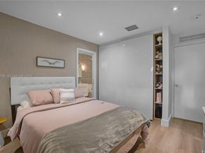 2140 NE 190th Ter, Miami FL 33179