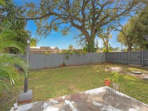 1221 SW 74th Ct, Miami FL 33144