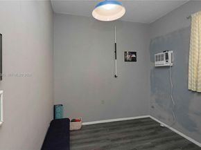 1221 SW 74th Ct, Miami FL 33144