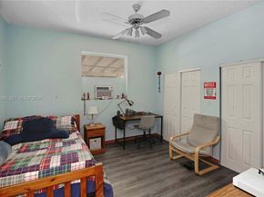 1221 SW 74th Ct, Miami FL 33144