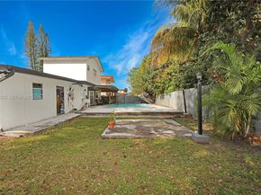 1221 SW 74th Ct, Miami FL 33144