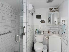 1221 SW 74th Ct, Miami FL 33144