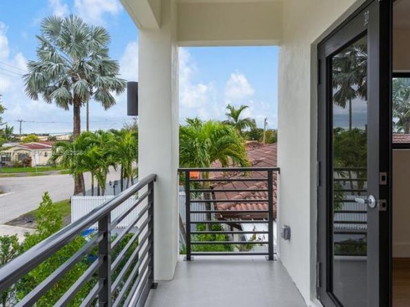 3620 SW 94 Ave, Miami FL 33165