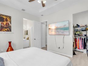 950 NE 42nd Pl, Homestead FL 33033