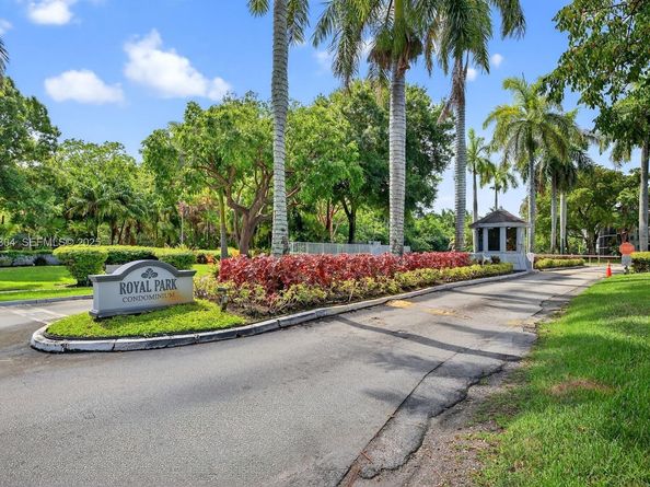 116 Royal Park Dr 4D, Oakland Park FL 33309